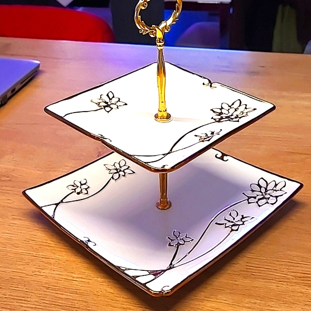 Serving plate porcelaine gold white